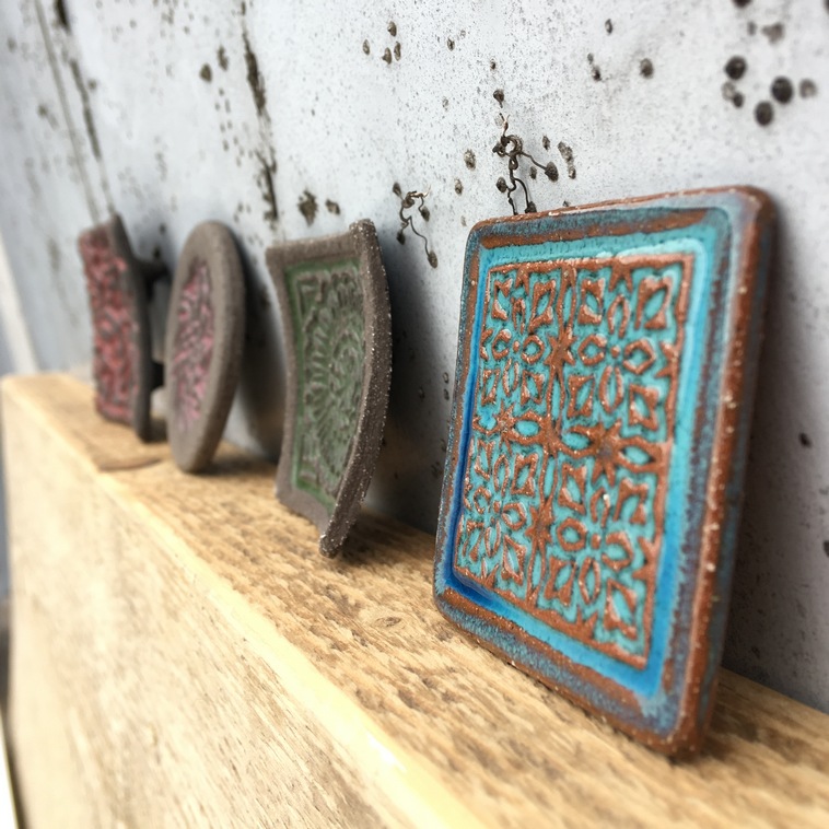 Botz-9300-Brush on Glazes 1020° - 1060°C